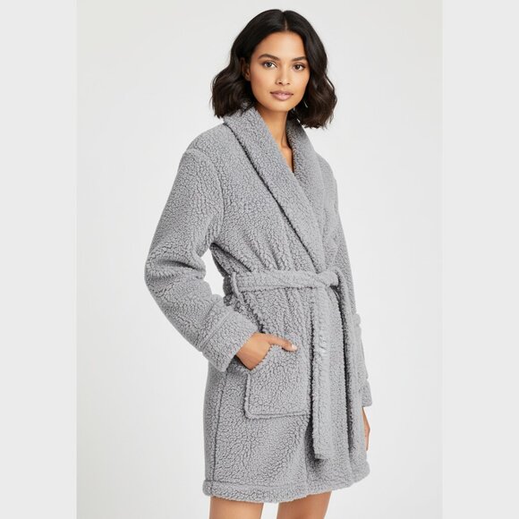 Natori Dreamcatcher Wrap Robe Size Small/Medium Gray Fuzzy Fleece Cozy Fall Warm - Picture 1 of 5